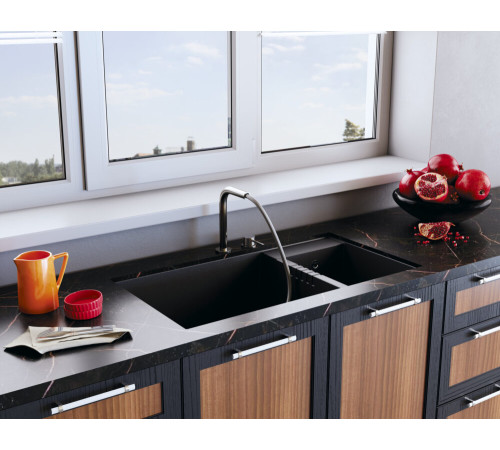 Смеситель для кухни Omoikiri Nara-S-C (4994322) с выдвижным изливом для установки под окно