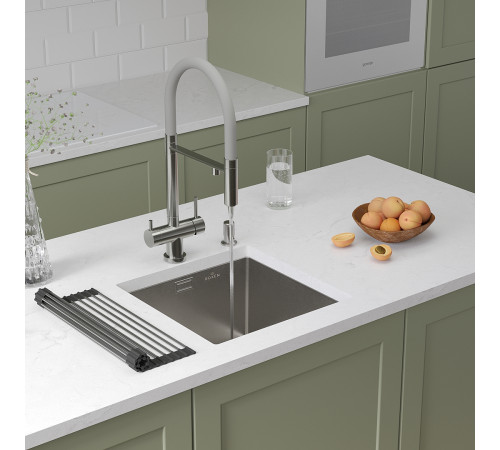Кухонная мойка Roxen Uno 560210-44 с ролл-матом и дозатором сатин Кухонная мойка Roxen Uno 560210-44 с ролл-матом и дозатором сатин