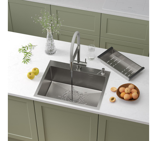 Кухонная мойка Roxen Simple 560220-60 с коландером и дозатором сатин Кухонная мойка Roxen Simple 560220-60 с коландером и дозатором сатин
