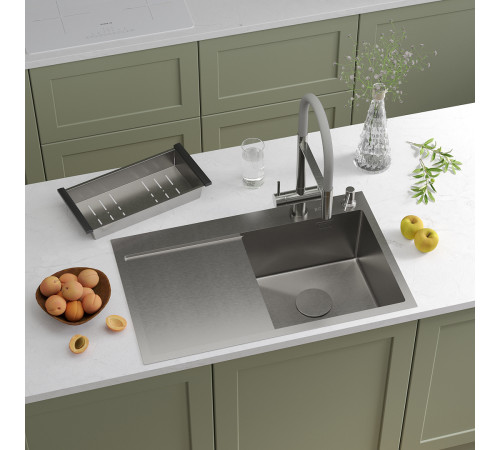 Кухонная мойка Roxen Vespa 560230-70R с коландером и дозатором сатин Кухонная мойка Roxen Vespa 560230-70R с коландером и дозатором сатин